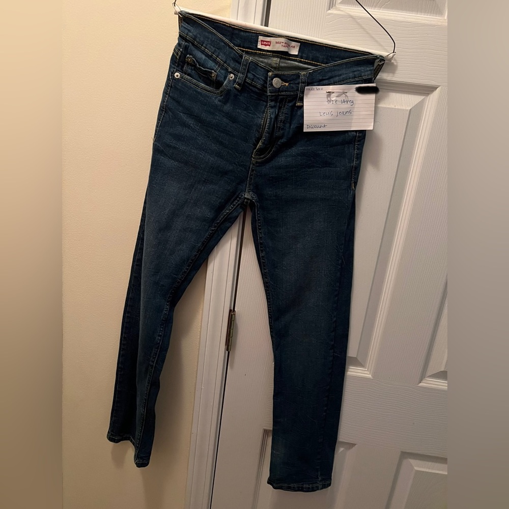 Boys Levi’s jeans size 14 regular